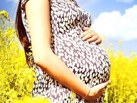 Expecting mom