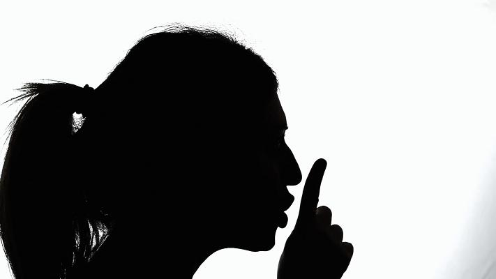 silhouette-woman-silencing silhouette-woman-silencing