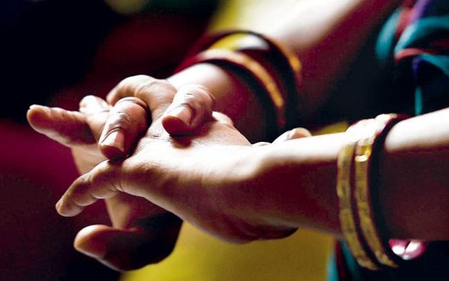 hands hands