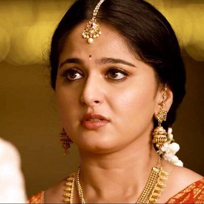 Un manathil iruppathu naanum en kathalum mattume