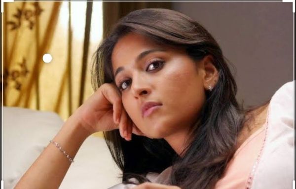 Un manathil iruppathu naanum en kathalum mattume